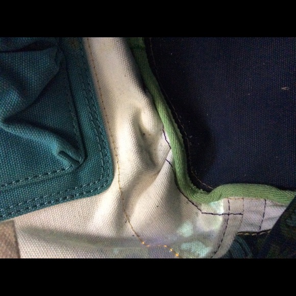 Lucky Brand 🍀 Vegan Boho Bucket Bag. - Picture 9 of 16